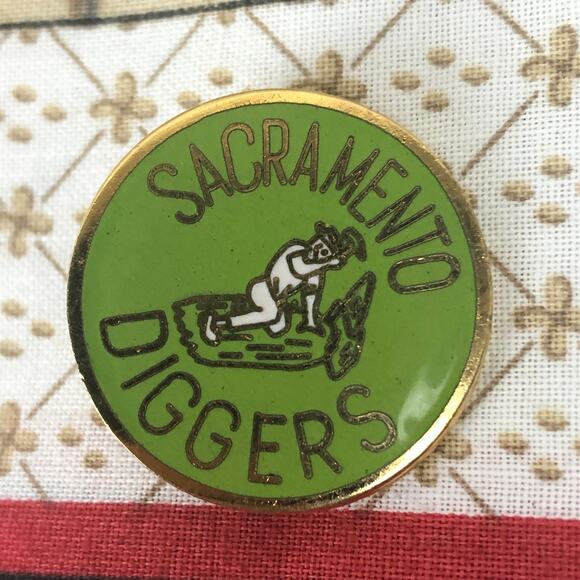 Vintage Sacramento Diggers Mineral Society Lapidary California Enamel Pin - Picture 3 of 5